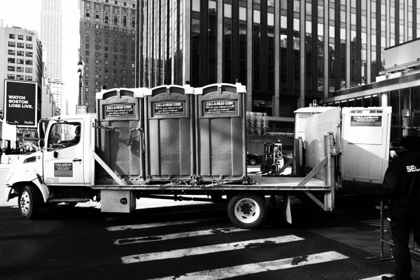 Best Porta potty delivery and setup  in Brownsville, FL